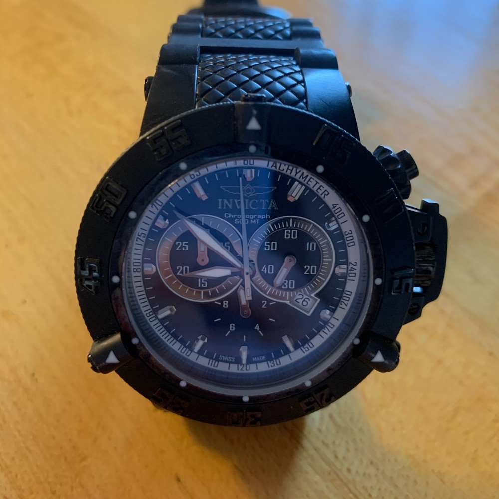 Invicta men’s watch, in perfect condition!